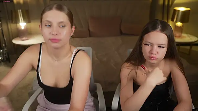 Snapshot of Claire_Dreams chatting on 10/01/25, 06:36 Claire Dreams online show from 10/01/25, 06:36