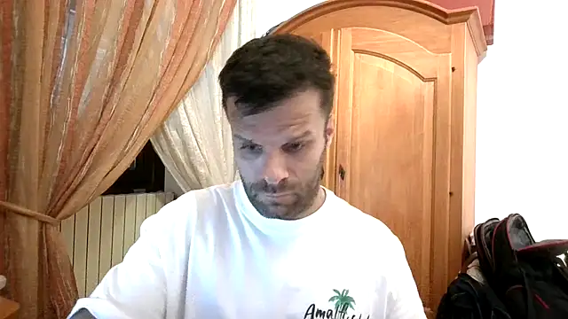 Snapshot of FROCETTO93 chatting on 07/11/26, 01:14 FROCETTO93 online show from 07/11/26, 01:14