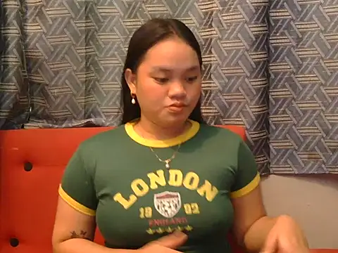 prettykrysgirl online show from 06/25/26, 08:08