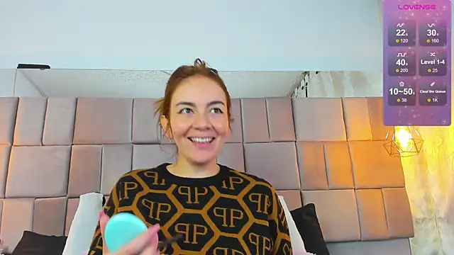 antoneella jones online show from 09/16/25, 01:12