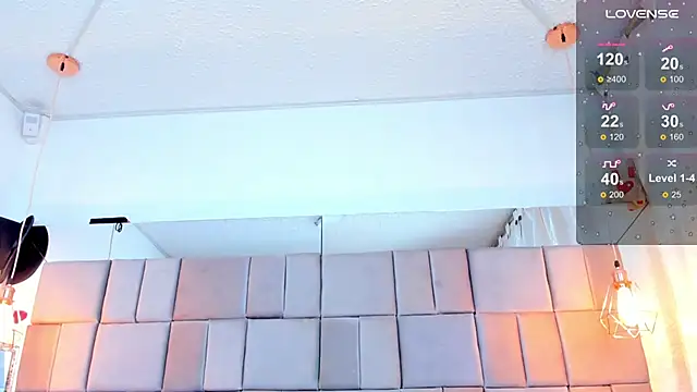 antoneella jones online show from 11/25/25, 01:00