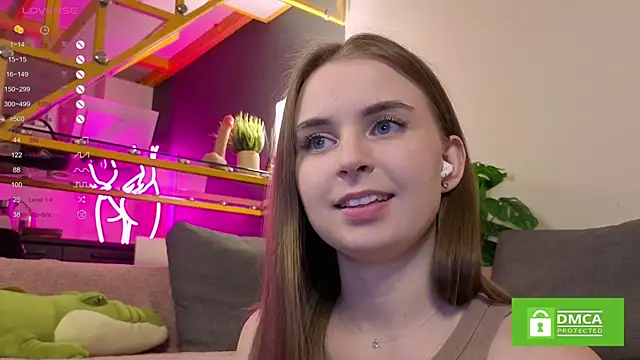 Snapshot of FlexiPixie chatting on 11/12/25, 05:30 FlexiPixie online show from 11/12/25, 05:30