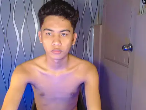 Demure Asian143 online show from 09/14/25, 09:41