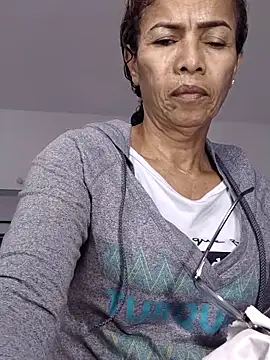 Merybeks online show from 11/13/25, 10:36