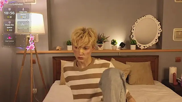 fiachand online show from 09/11/25, 10:43