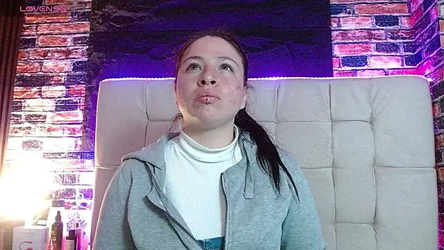 miadoll303av online show from 10/25/25, 04:20