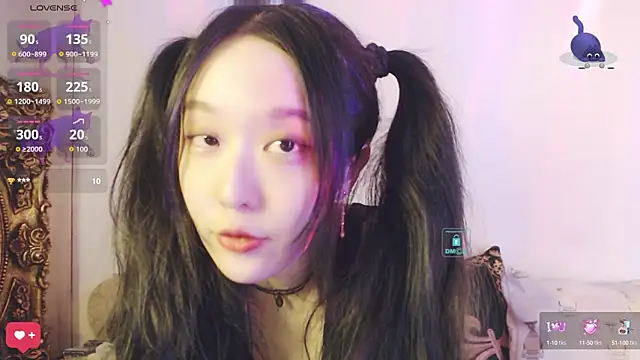 Snapshot of Etherealcat33 chatting on 10/16/25, 03:57 Etherealcat33 online show from 10/16/25, 03:57