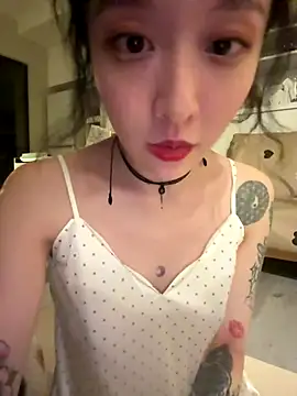 Snapshot of Etherealcat33 chatting on 11/25/25, 07:58 Etherealcat33 online show from 11/25/25, 07:58