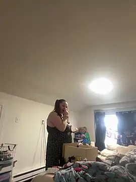 mommyxxmilkerxx online show from 04/14/26, 08:04