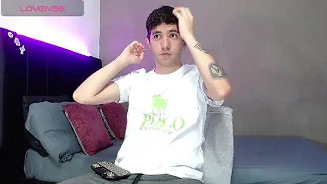 Matteo12  online show from 02/21/26, 03:18