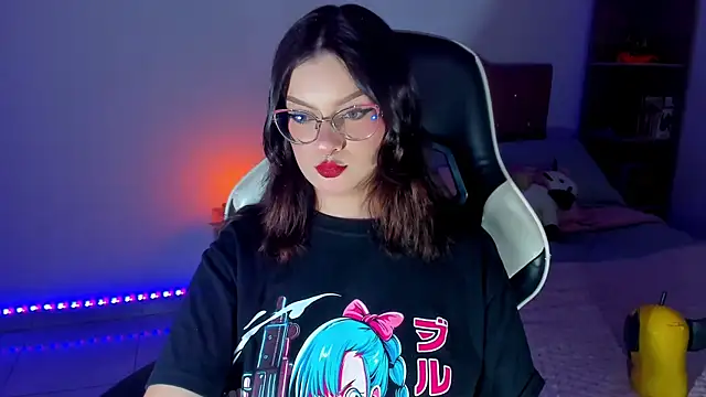 OphelianaRose33 online show from 04/16/26, 06:52