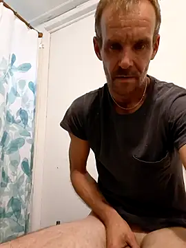 Hungwell1515 online show from 11/15/25, 05:42