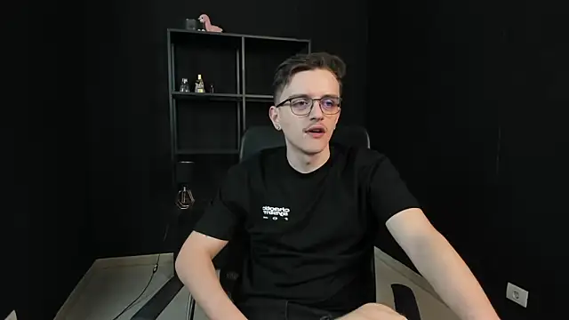 FelixStarkk online show from 05/07/26, 05:46