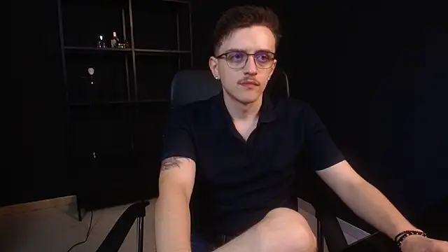 Snapshot of FelixStarkk chatting on 06/10/26, 06:45 FelixStarkk online show from 06/10/26, 06:45