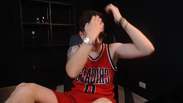 Snapshot of FelixStarkk chatting on 06/18/26, 03:18 FelixStarkk online show from 06/18/26, 03:18