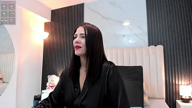 Samantha Claus online show from 11/21/25, 03:49