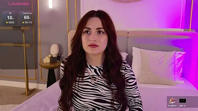 Snapshot of LanaElise chatting on 09/13/25, 05:13 LanaElise online show from 09/13/25, 05:13