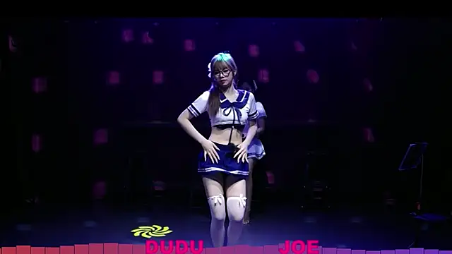 Snapshot of yznt-dudu chatting on 10/18/25, 04:48 yznt-dudu online show from 10/18/25, 04:48