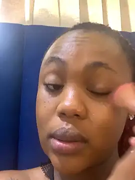 ItsMsBankss02 online show from 09/13/25, 11:43