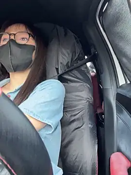 Linh 2004 online show from 09/16/25, 06:36