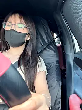 Linh 2004 online show from 09/24/25, 06:06