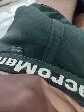 Snapshot of happy88886 chatting on 03/01/26, 04:25 happy88886 online show from 03/01/26, 04:25