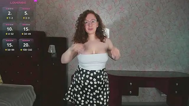 ellie coy  online show from 03/21/26, 07:17