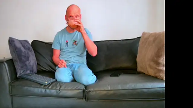 BRIANSILK77 online show from 10/02/25, 08:21