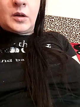 TriumphLove online show from 02/09/25, 05:54