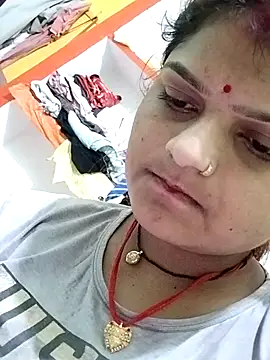 Snapshot of Hot_mirchjii chatting on 09/13/25, 10:31 Hot mirchjii online show from 09/13/25, 10:31