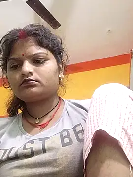 Snapshot of Hot_mirchjii chatting on 10/13/25, 11:27 Hot mirchjii online show from 10/13/25, 11:27