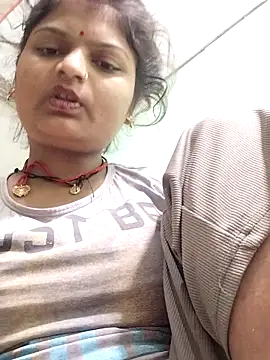 Snapshot of Hot_mirchjii chatting on 10/14/25, 11:38 Hot mirchjii online show from 10/14/25, 11:38