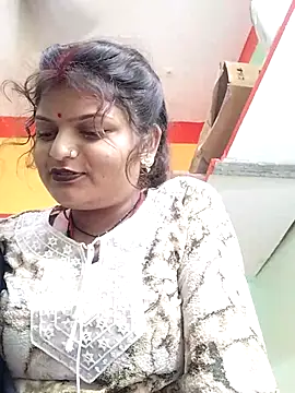 Snapshot of Hot_mirchjii chatting on 11/04/25, 03:44 Hot mirchjii online show from 11/04/25, 03:44