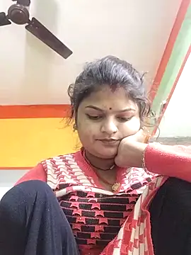 Snapshot of Hot_mirchjii chatting on 12/16/25, 12:48 Hot mirchjii online show from 12/16/25, 12:48