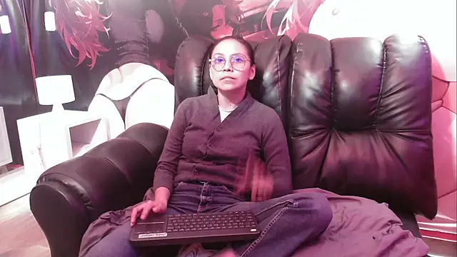 Snapshot of katalina07_1 chatting on 09/26/25, 06:45 katalina07 1 online show from 09/26/25, 06:45