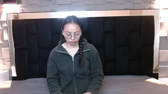 Snapshot of katalina07_1 chatting on 10/04/25, 12:47 katalina07 1 online show from 10/04/25, 12:47