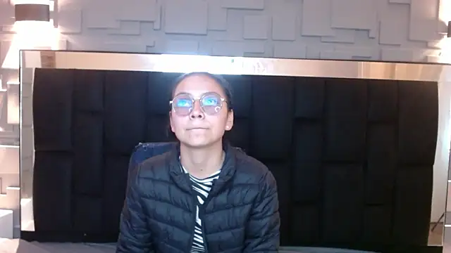 Snapshot of katalina07_1 chatting on 10/05/25, 03:54 katalina07 1 online show from 10/05/25, 03:54