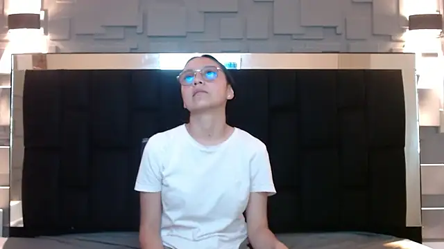 Snapshot of katalina07_1 chatting on 10/06/25, 04:15 katalina07 1 online show from 10/06/25, 04:15