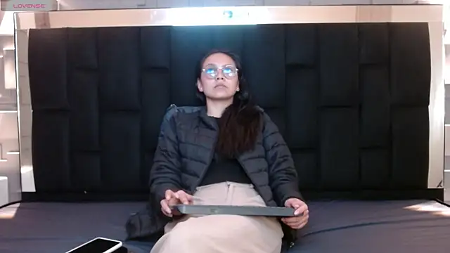 Snapshot of katalina07_1 chatting on 10/11/25, 04:05 katalina07 1 online show from 10/11/25, 04:05