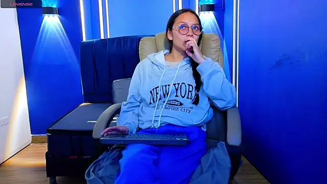 katalina07 1 online show from 06/05/26, 05:07