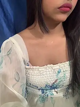 Snapshot of Rashi-48 chatting on 10/28/25, 03:14 Rashi-48 online show from 10/28/25, 03:14