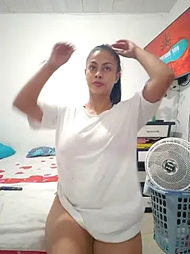 Snapshot of daliataleboficiall chatting on 10/07/25, 07:44 daliataleboficiall online show from 10/07/25, 07:44