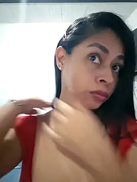 Snapshot of daliataleboficiall chatting on 10/24/25, 06:04 daliataleboficiall online show from 10/24/25, 06:04