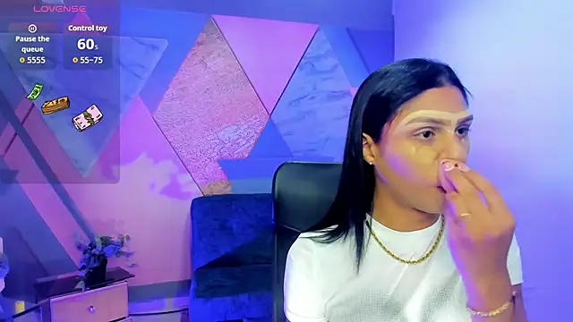 Snapshot of keytinthomson_ chatting on 09/15/25, 07:47 keytinthomson online show from 09/15/25, 07:47