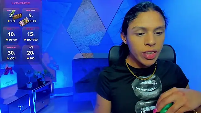 Snapshot of keytinthomson_ chatting on 10/02/25, 07:54 keytinthomson online show from 10/02/25, 07:54