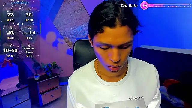 Snapshot of keytinthomson_ chatting on 10/10/25, 05:56 keytinthomson online show from 10/10/25, 05:56