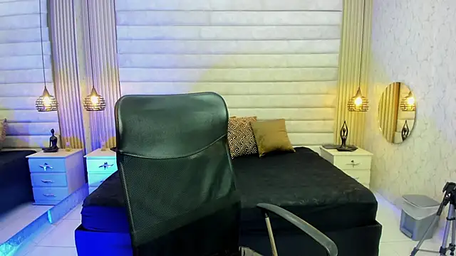 Snapshot of keytinthomson_ chatting on 02/02/26, 07:23 keytinthomson online show from 02/02/26, 07:23