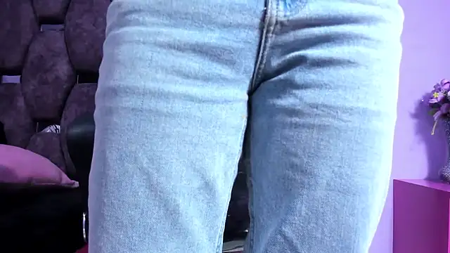 Emy Latin online show from 11/10/25, 08:52