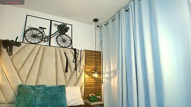 Cinthiabaker online show from 05/08/26, 07:30
