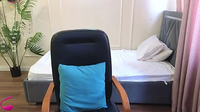 Kuro Ren online show from 03/23/26, 03:43